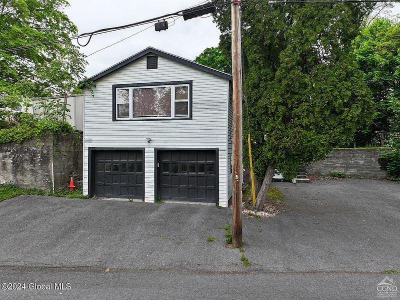 5th image of 43 N Washington Street