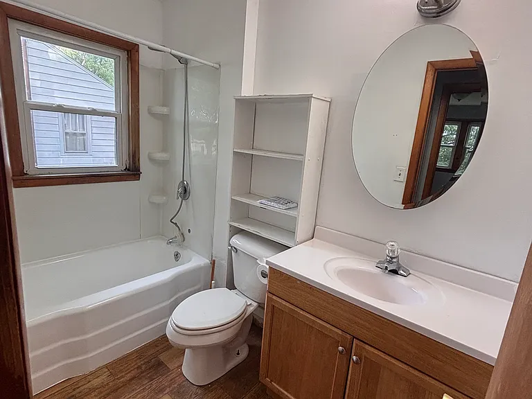 621 S Roosevelt Ave — Photo 4