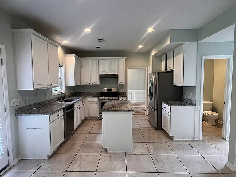 3985 Shallowford Gre Ct — Photo 6