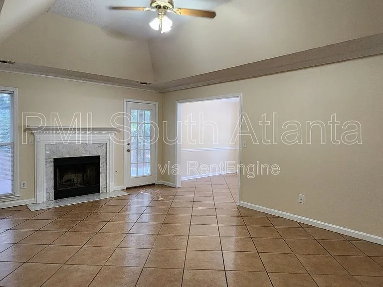 2735 Stanton Woods Dr SE — Photo 12