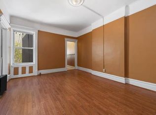 293 New York Ave #3B, Brooklyn, NY 11216