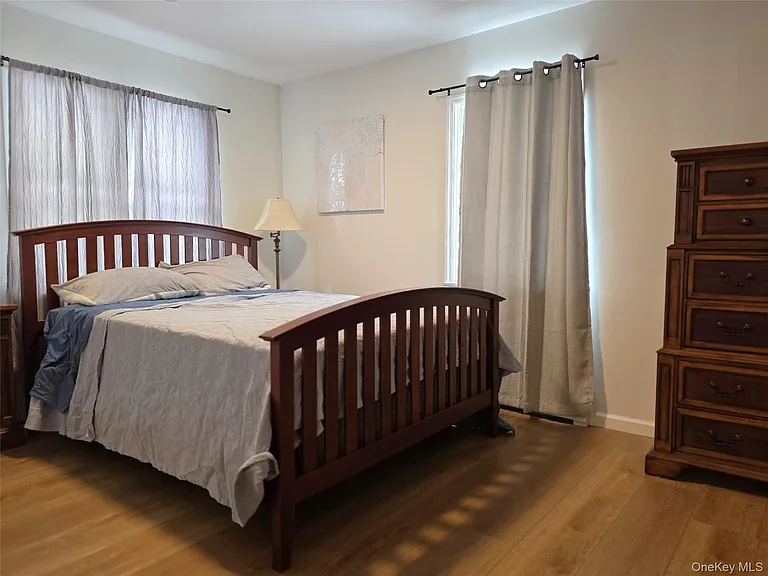 90 W Market St #1 — Photo 16