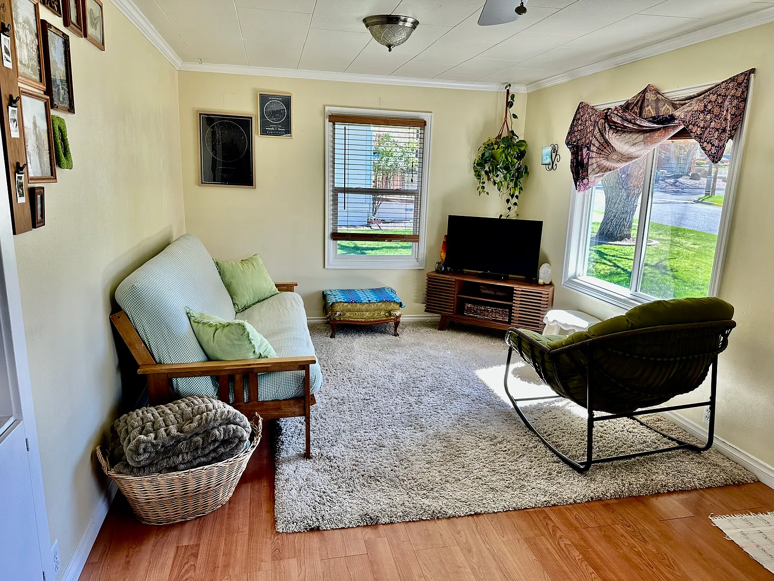 2611 Scott St — Photo 4
