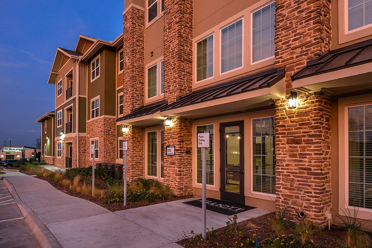 The Elliott Senior Apartments — Photo 3