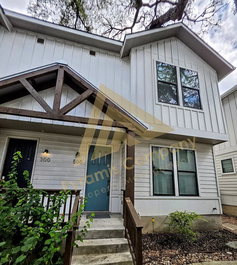 2 bed, 2.5 bath, 1257 sqft, $2,045 — Photo 1