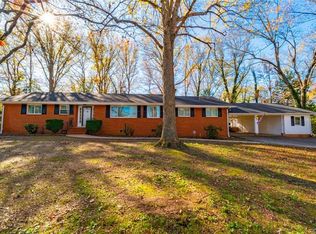 3221 W Grove Ave, Chester, VA 23831