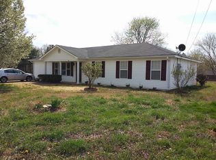 716 Jimmy Fisk Rd, Hazel Green, AL 35750