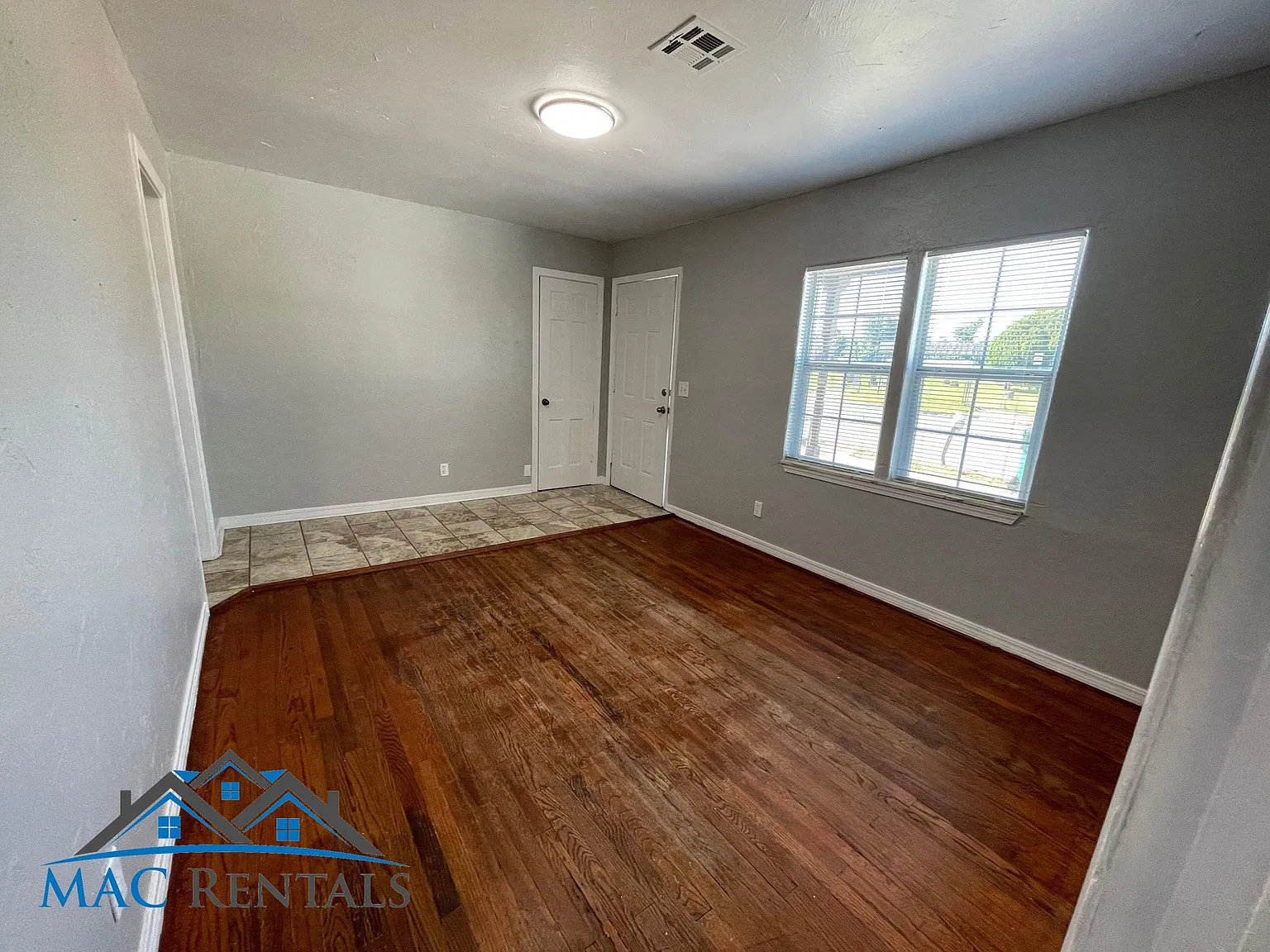 3 bed, 638 sqft, $925 — Photo 3