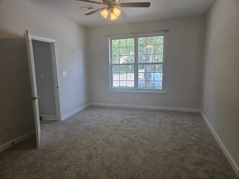 730 Windbrook Cir — Photo 17