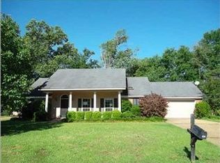 419 Hemlock Dr, Flowood, MS 39232