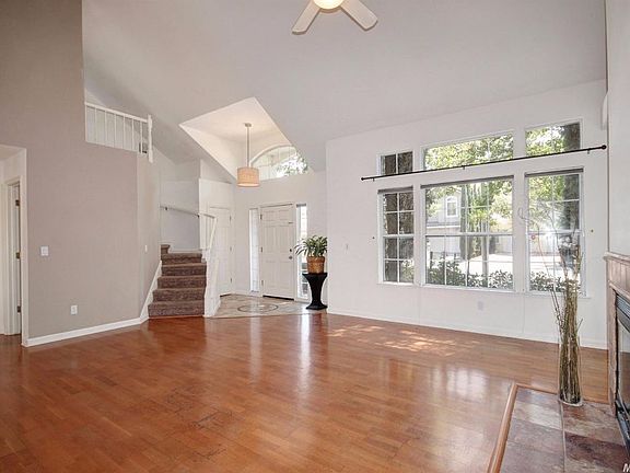 5th image of 2233 Humboldt Ave