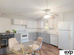 2012 Lloyd St, Bellevue, NE 68005
