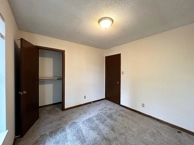 11518 Midhurst Dr — Photo 16