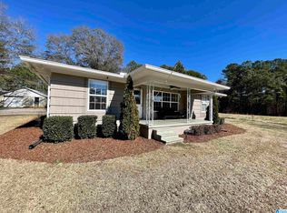 9423 Central Rd, Warrior, AL 35180