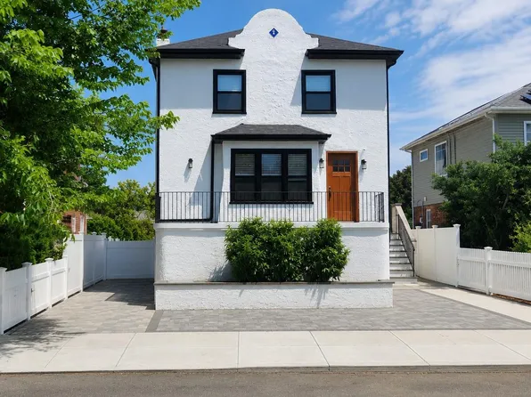 361 E Olive St #3, Long Beach, NY 11561