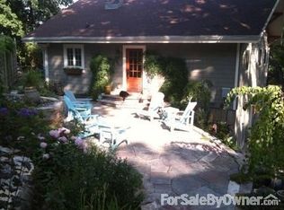 796 Sauganash Dr, Fontana, WI 53125