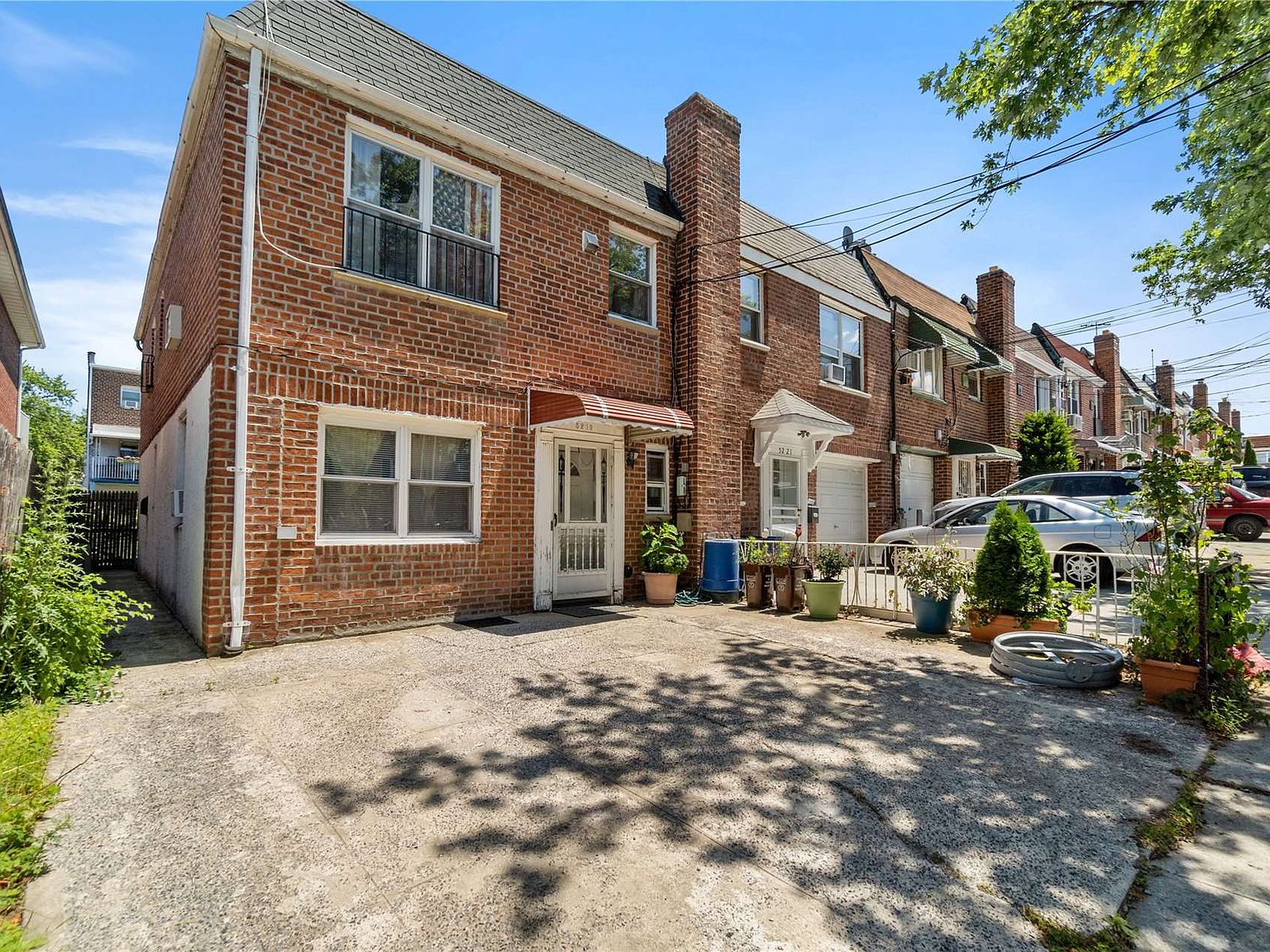 5219 69th Place, Maspeth, NY 11378 Zillow