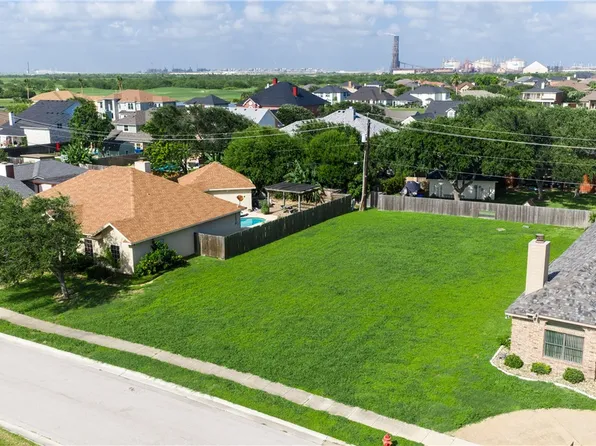 625 Broadway Blvd, Portland, TX 78374