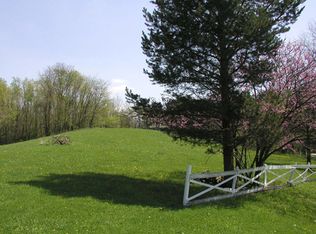 Hooper St, Athens, OH 45701