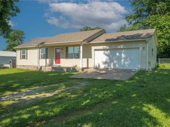 303 Water St, Exeter, MO 65647