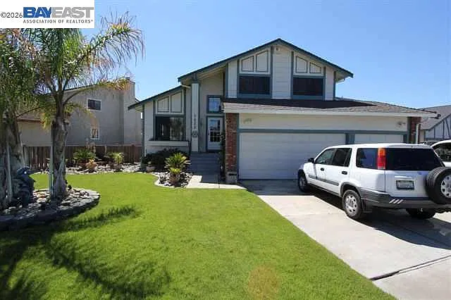 1822 Dolphin Pl