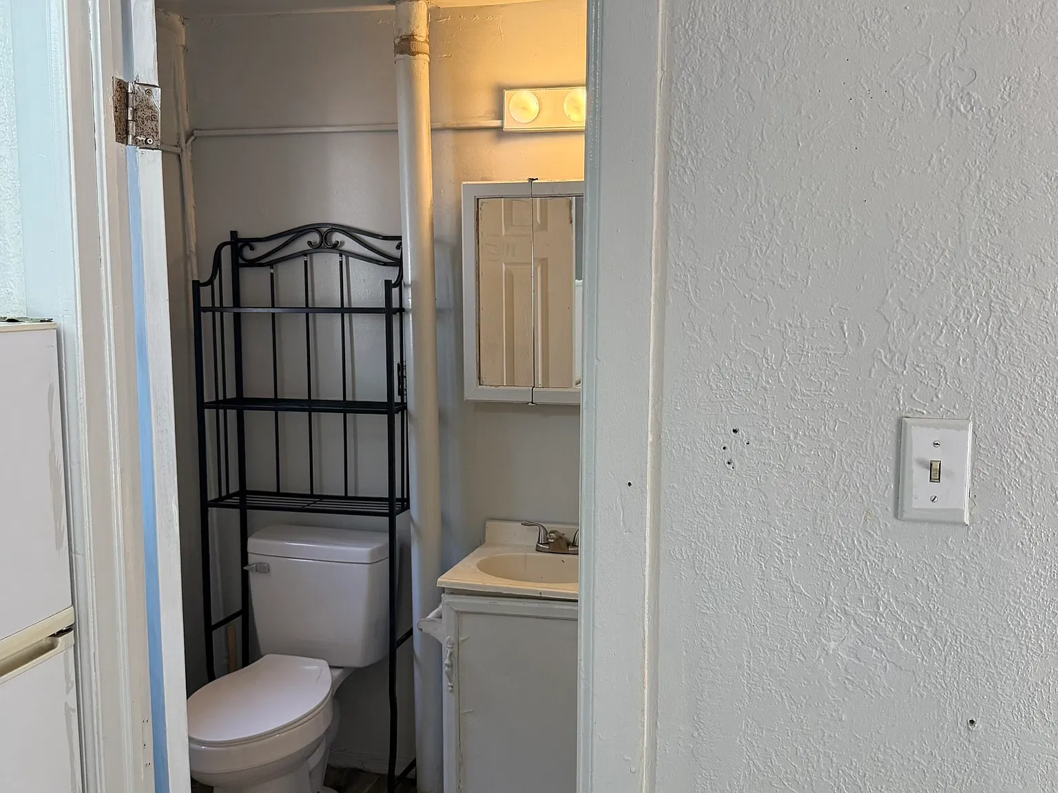 2400 Lake Ave — Photo 2
