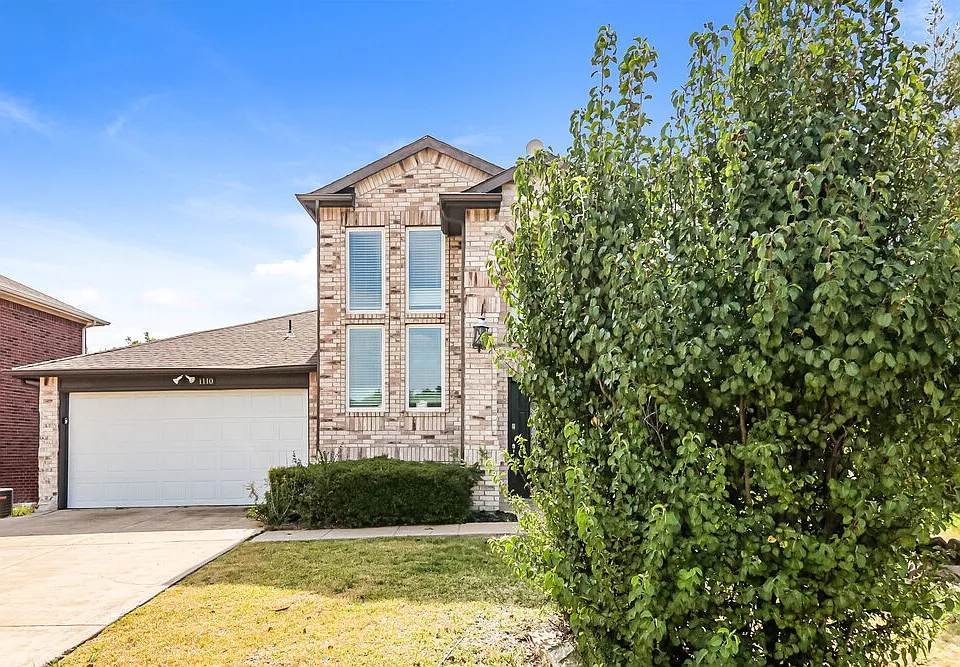 1110 Hampton Dr