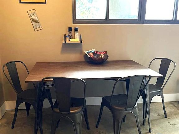 4th image of 8205 Franklin Blvd APT 2
