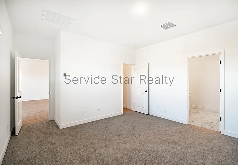 16635 N Lunar St — Photo 8