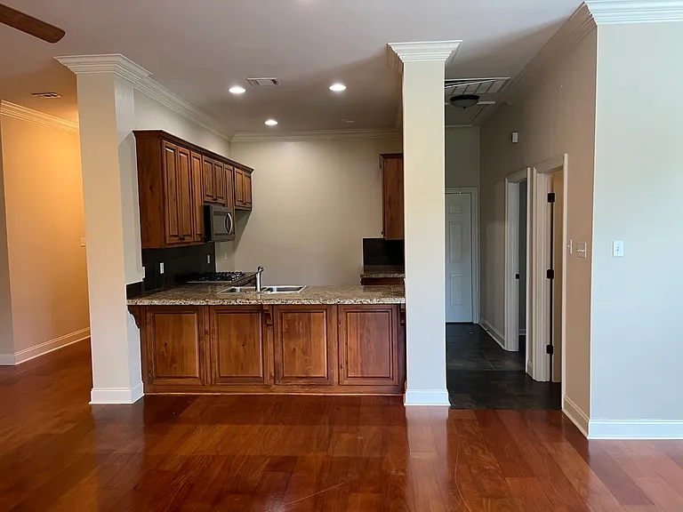 14930 Wax Myrtle Ave — Photo 9