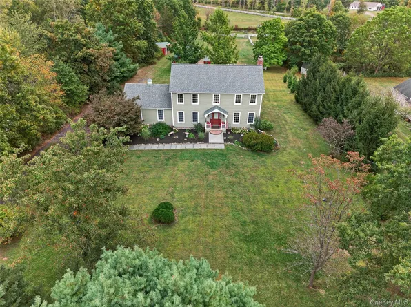 214 DuBois, Gardiner, NY 12561