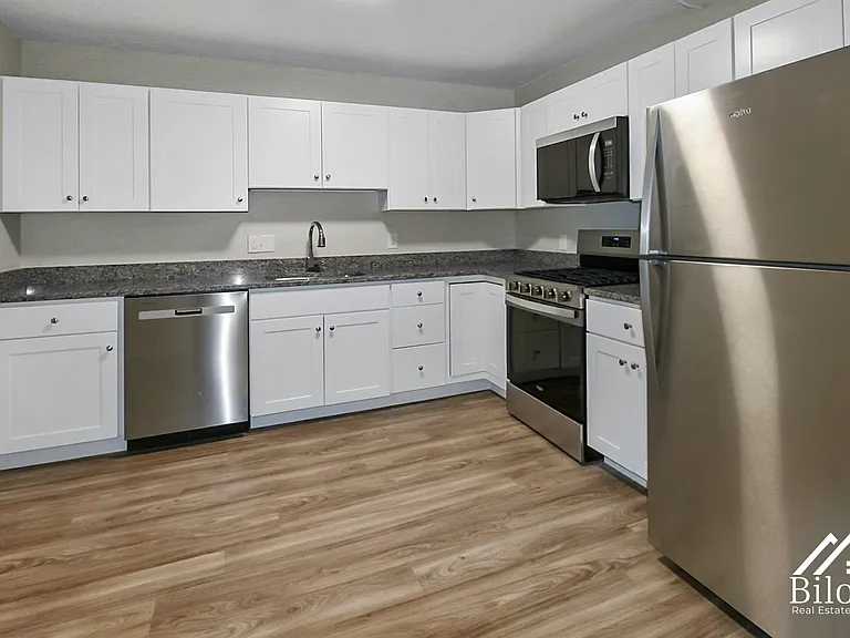 18 Lee Rd — Photo 36