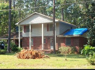 2402 Jerry Jones Dr, Valdosta, GA 31602