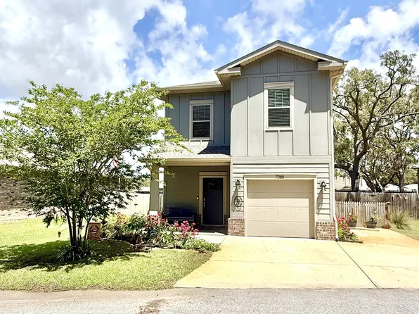 7388 Hiawatha Ln, Navarre, FL 32566