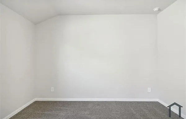 807 Easthill Dr — Photo 17