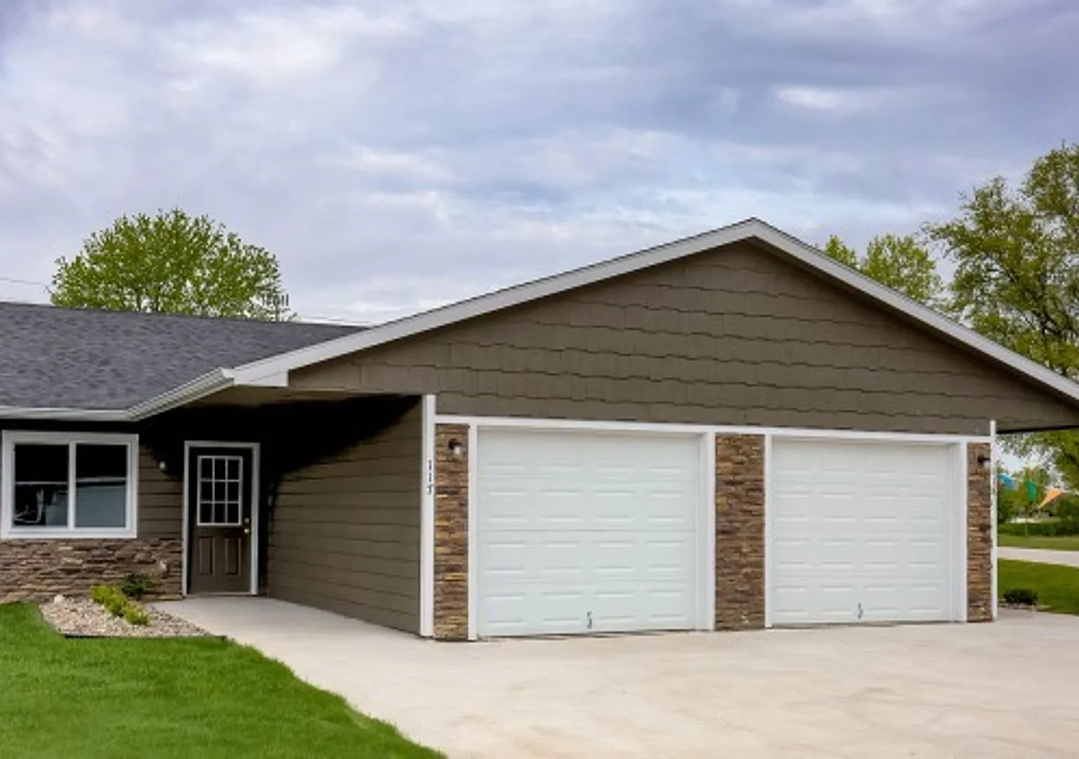 Cherry Creek Estates — Photo 1