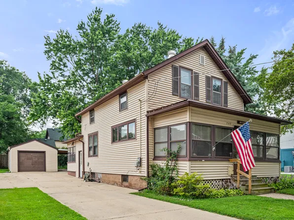 707 Talma St, Aurora, IL 60505