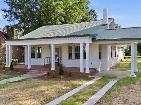 611 W Pearsall St, Dunn, NC 28334
