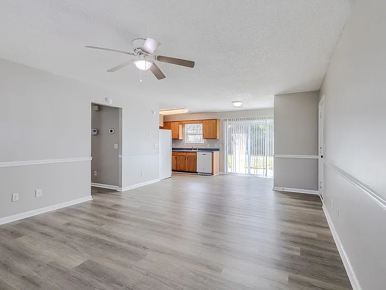 308 Barrister Cir — Photo 6