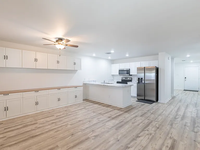 143 Sage Brush Dr — Photo 5