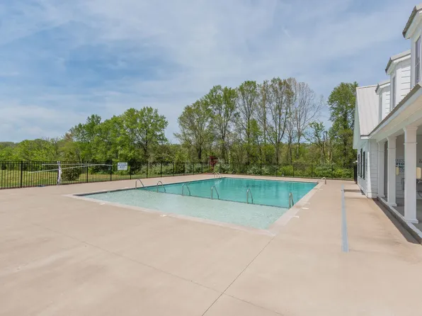 1006 Marcy Lndg, Columbia, TN 38401