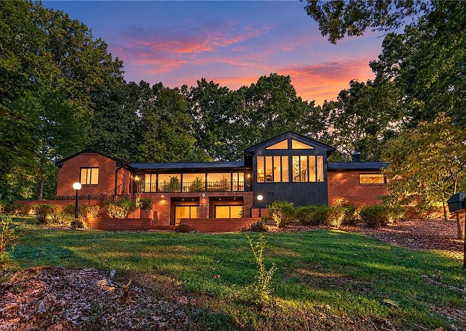 1st image of 801 Cliftwood Dr