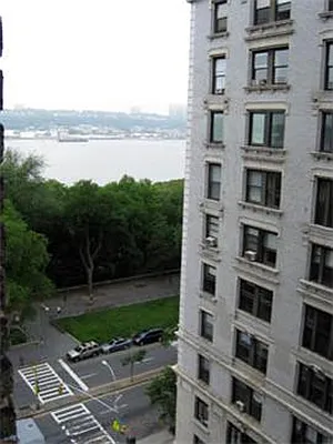 Sold by Fenwick Keats Real Estate | media 6