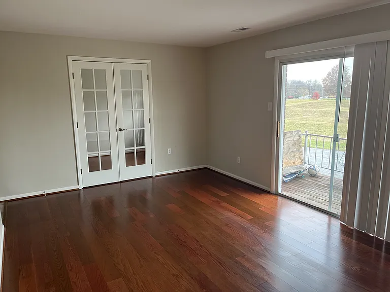 103 N Edgewood Dr #8 — Photo 5