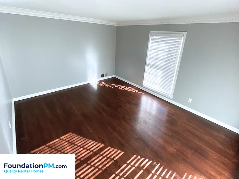 6236 Haddington Dr — Photo 6
