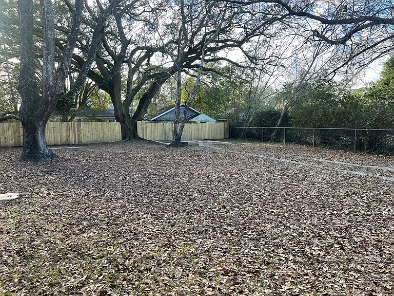 315 Cassina Rd — Photo 17