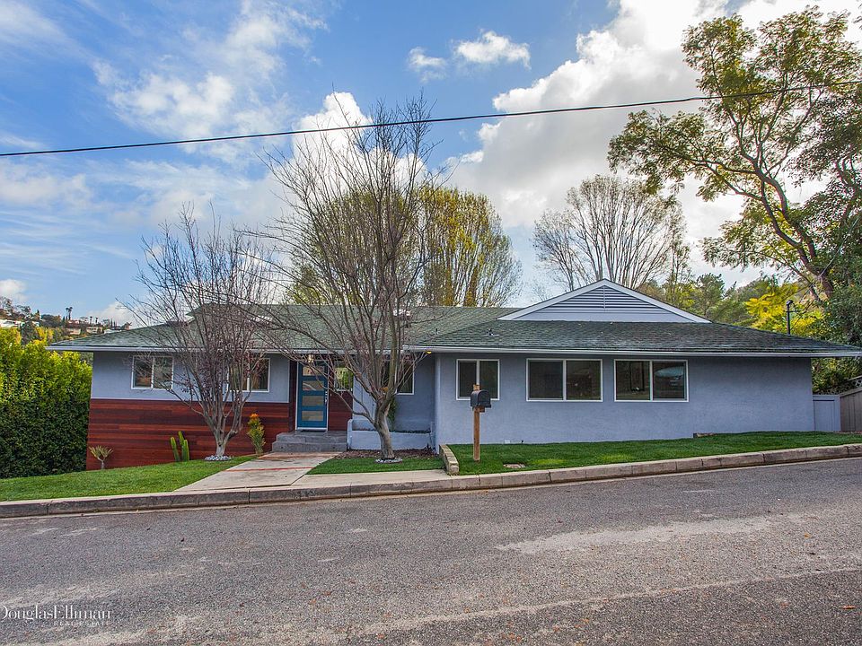 1st image of 3304 Bennett Dr
