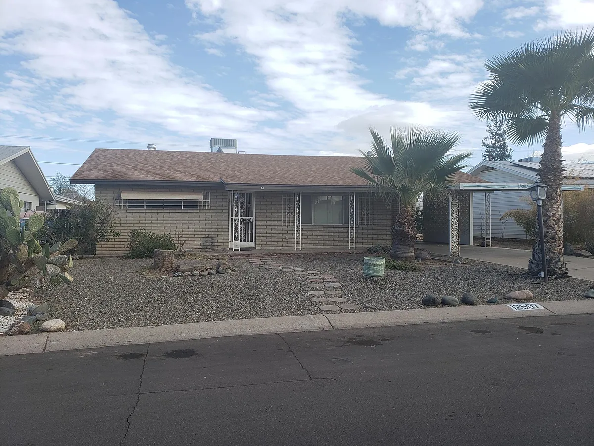 Building Photo - 12607 N 112th Ave