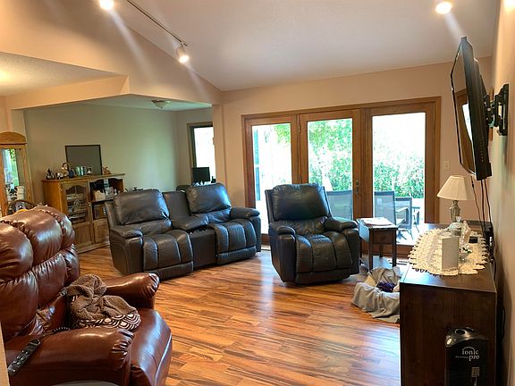4th image of 2924 Adkins Dr