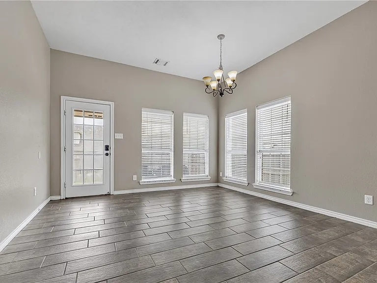 910 Dove Landing Ave — Photo 6